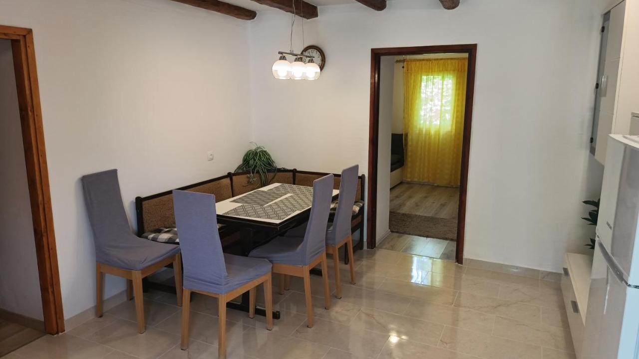 Apartment Dinka Kornic Exterior photo