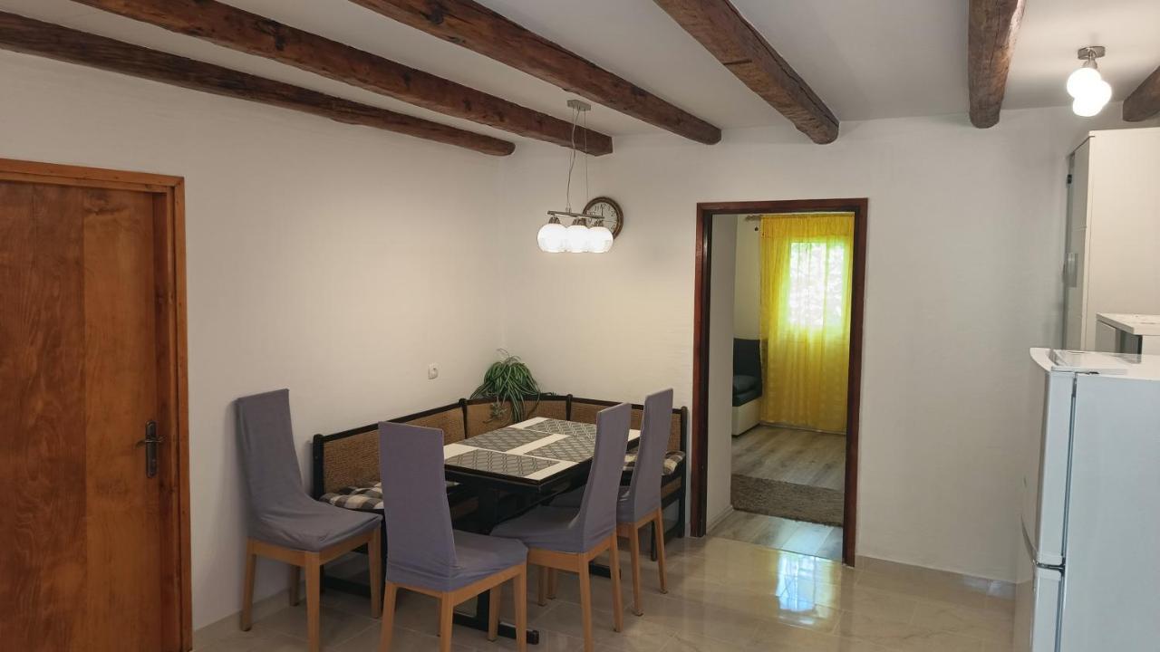 Apartment Dinka Kornic Exterior photo