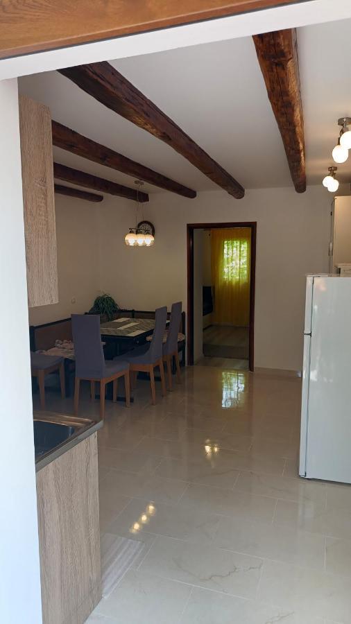 Apartment Dinka Kornic Exterior photo